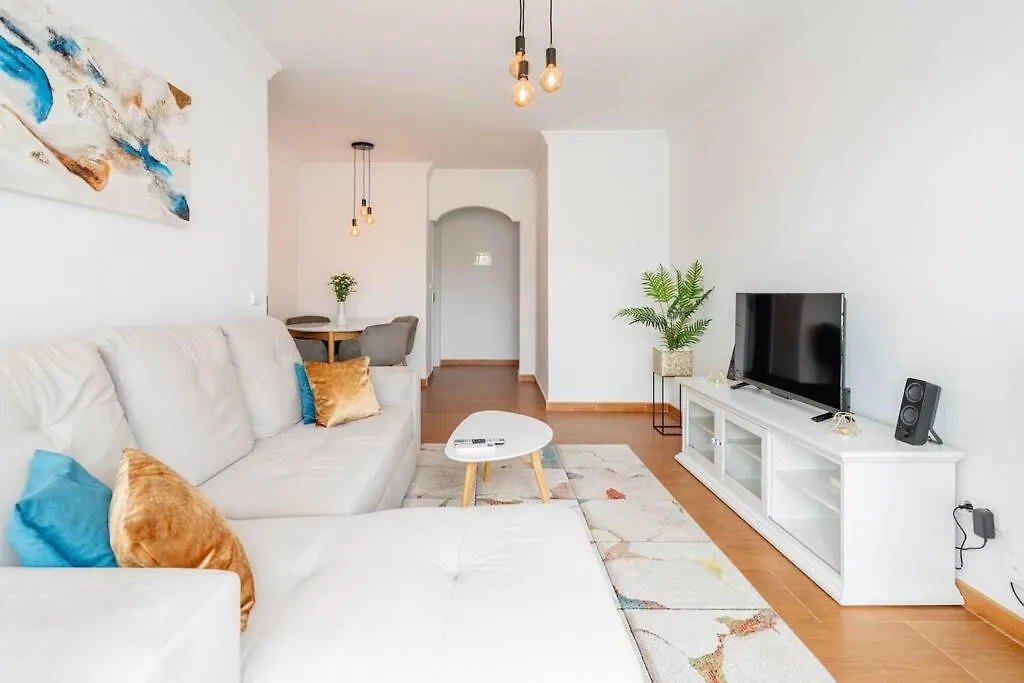 Great Estepona Centre, Walk To Beach! Rdr421